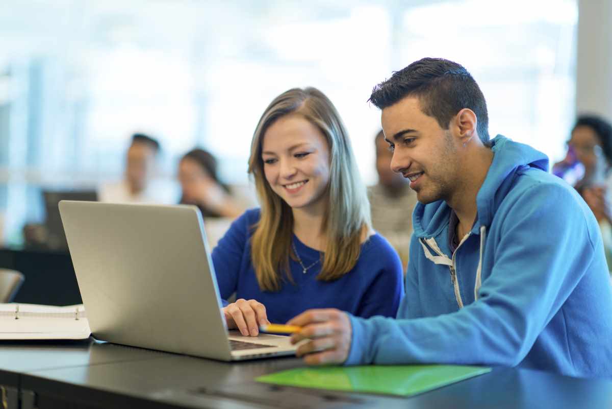 11 maggio 2016 – QiBit presenta il mercato ICT e le Academy del 2016 all’Università di Verona 11 maggio 2016 – QiBit presenta il mercato ICT e le Academy del 2016 all’Università di Verona